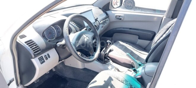 Mitsubishi L200 2007, 303,000 km - 2.5 l - Bakı