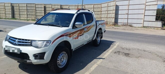 Mitsubishi L200 2007, 303,000 km - 2.5 l - Bakı