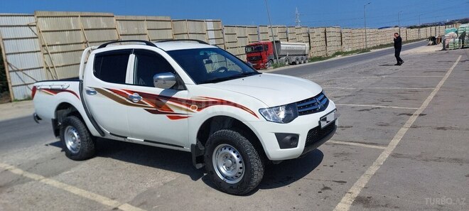 Mitsubishi L200 2007, 303,000 km - 2.5 l - Bakı