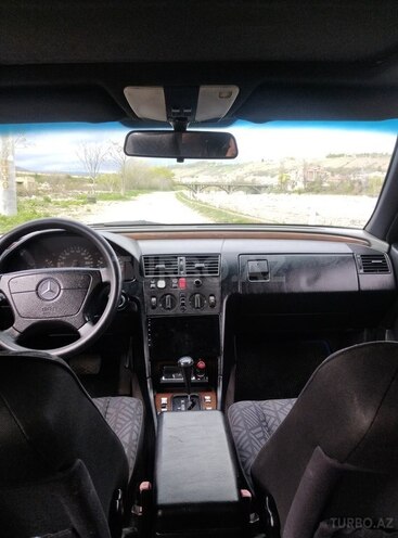 Mercedes C 220 1993, 462,056 km - 2.2 л - Quba