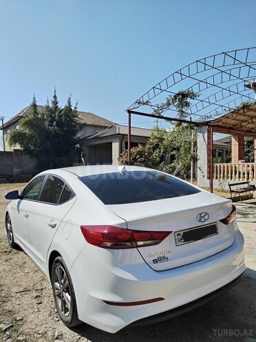 Hyundai Elantra 2018, 81,912 km - 2.0 l - Bakı