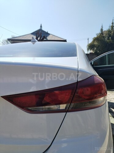 Hyundai Elantra 2018, 81,912 km - 2.0 l - Bakı