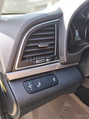 Hyundai Elantra 2018, 81,912 km - 2.0 l - Bakı