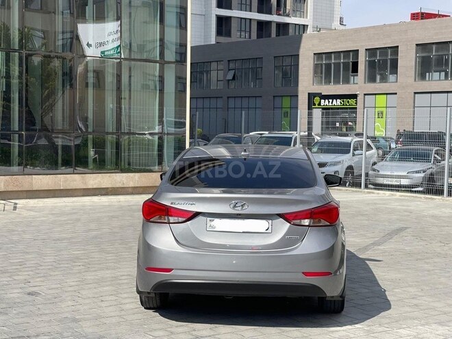 Hyundai Elantra 2015, 181,856 km - 1.8 l - Bakı