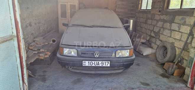 Volkswagen Passat 1988, 400,000 km - 1.8 l - Ağdaş
