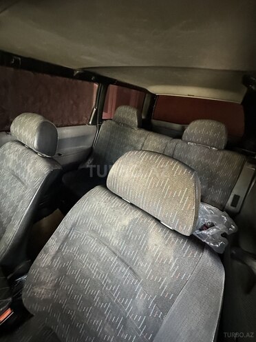 Volkswagen Passat 1988, 400,000 km - 1.8 l - Ağdaş