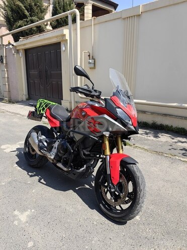 BMW F 900 XR-1