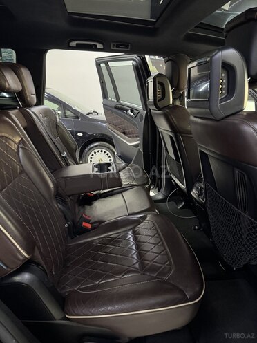 Mercedes GL 550 2013, 186,800 km - 5.5 l - Sumqayıt