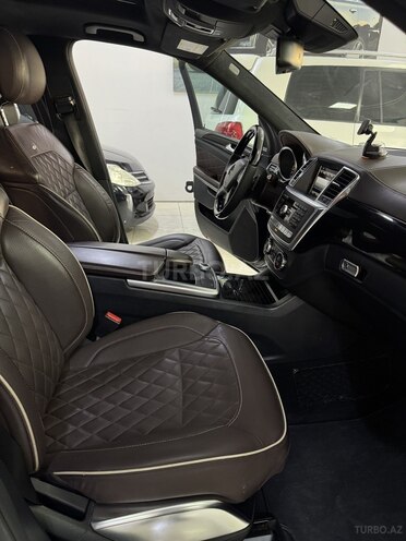 Mercedes GL 550 2013, 186,800 km - 5.5 l - Sumqayıt