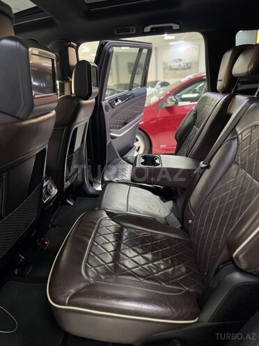 Mercedes GL 550 2013, 186,800 km - 5.5 l - Sumqayıt
