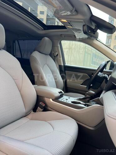Toyota Highlander 2023, 34,385 km - 2.5 l - Bakı
