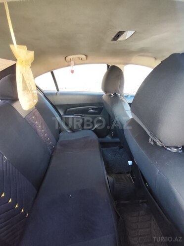 Chevrolet Cruze-9