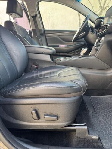 Hyundai Santa Fe 2018, 230,000 km - 2.2 л - Bakı