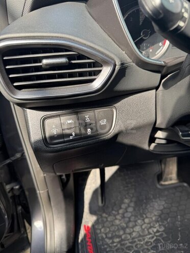 Hyundai Santa Fe 2018, 230,000 km - 2.2 л - Bakı