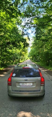 Kia Ceed 2011, 224,000 km - 1.6 l - Qusar