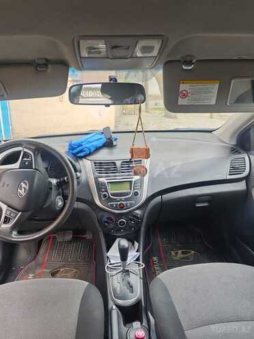 Hyundai Accent 2011, 150,000 km - 1.6 l - Bakı