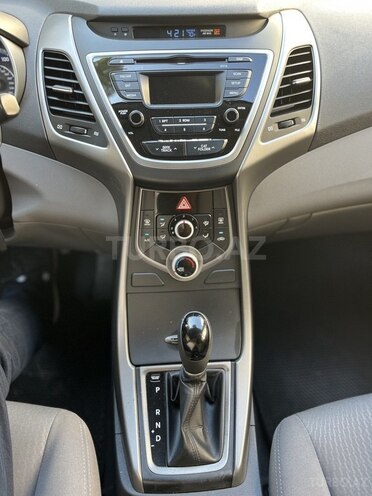 Hyundai Elantra 2015, 125,000 km - 1.8 l - Bakı