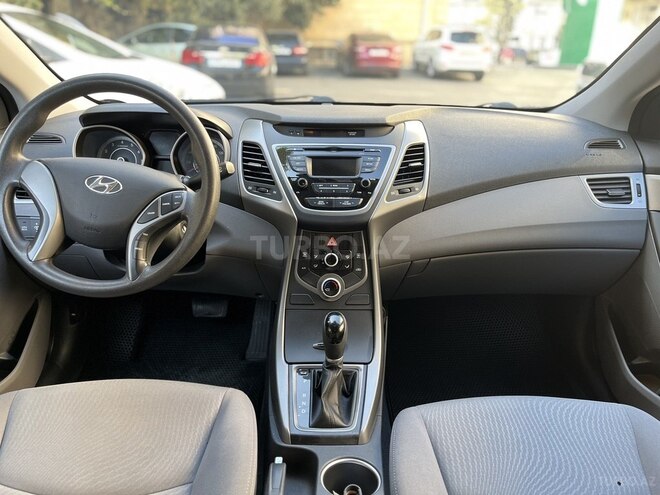 Hyundai Elantra 2015, 125,000 km - 1.8 l - Bakı