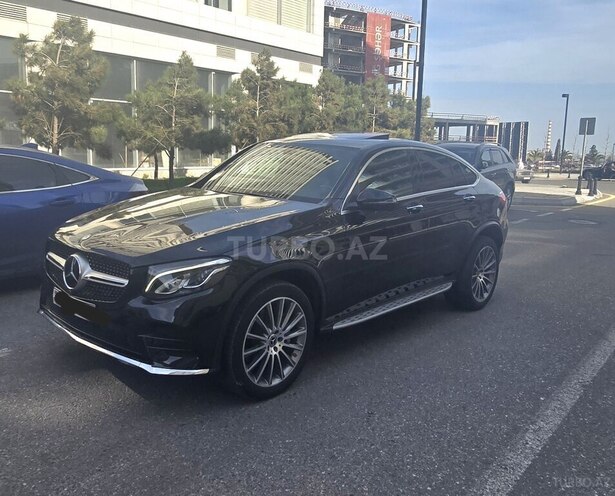 Mercedes GLC 300 4MATIC Coupe 2019, 68,600 km - 2.0 l - Bakı