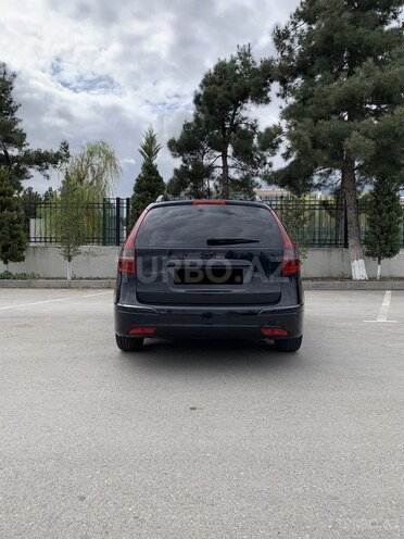 Hyundai i30 2011, 265,657 km - 1.6 л - Quba