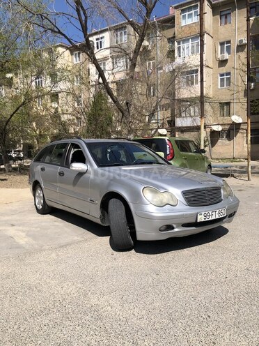 Mercedes C 220 d 2002, 400,000 km - 2.2 l - Sumqayıt
