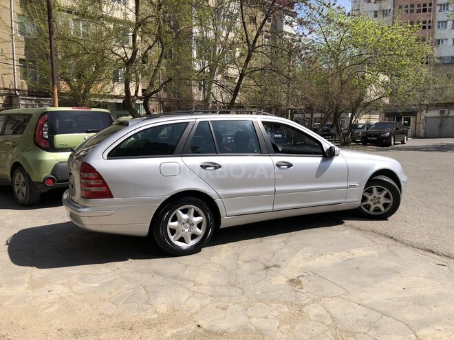 Mercedes C 220 d 2002, 400,000 km - 2.2 l - Sumqayıt