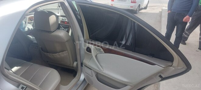 Mercedes E 240 2001, 450,000 km - 2.4 l - Şamaxı
