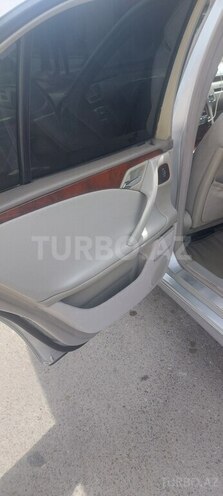 Mercedes E 240 2001, 450,000 km - 2.4 l - Şamaxı