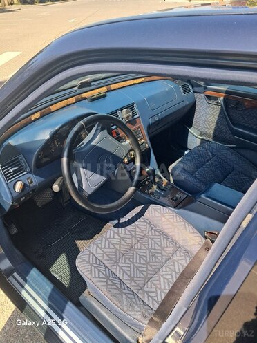 Mercedes C 200 1995, 330,028 km - 2.0 l - Saatlı
