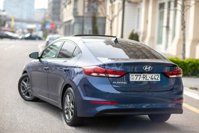 Hyundai Elantra 2017, 102,998 km - 2.0 l - Bakı