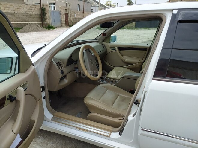 Mercedes C 230 2000, 218,000 km - 2.3 l - Bakı