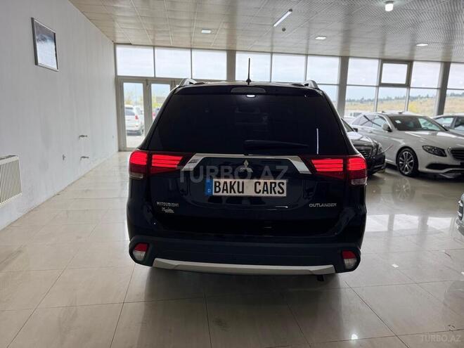 Mitsubishi Outlander 2016, 110,000 km - 2.4 l - Bakı