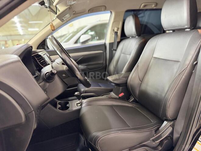Mitsubishi Outlander 2016, 110,000 km - 2.4 l - Bakı