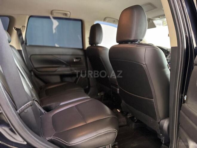 Mitsubishi Outlander 2016, 110,000 km - 2.4 l - Bakı