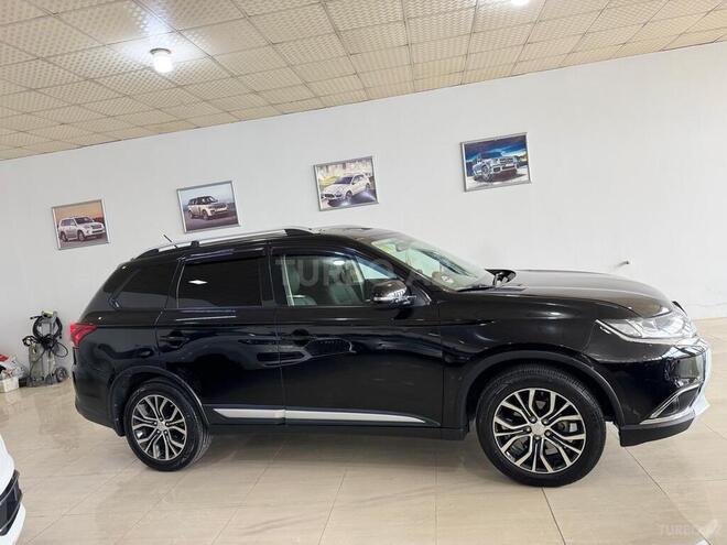 Mitsubishi Outlander 2016, 110,000 km - 2.4 l - Bakı