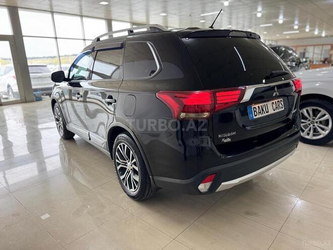 Mitsubishi Outlander 2016, 110,000 km - 2.4 l - Bakı