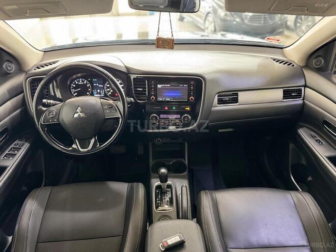 Mitsubishi Outlander 2016, 110,000 km - 2.4 l - Bakı