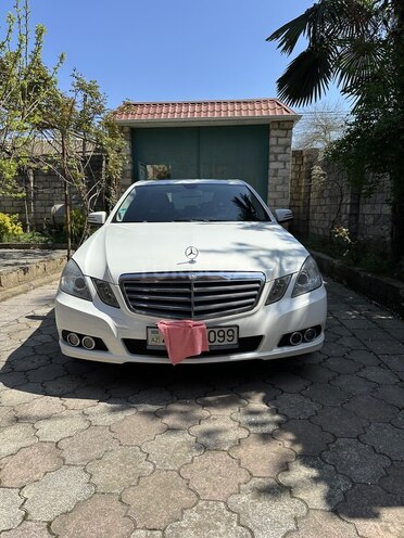 Mercedes E 220 d 2010, 204,235 km - 2.2 l - Lənkəran