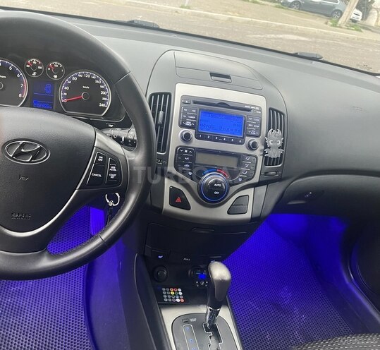 Hyundai i30 2009, 233,000 km - 2.0 l - Bakı