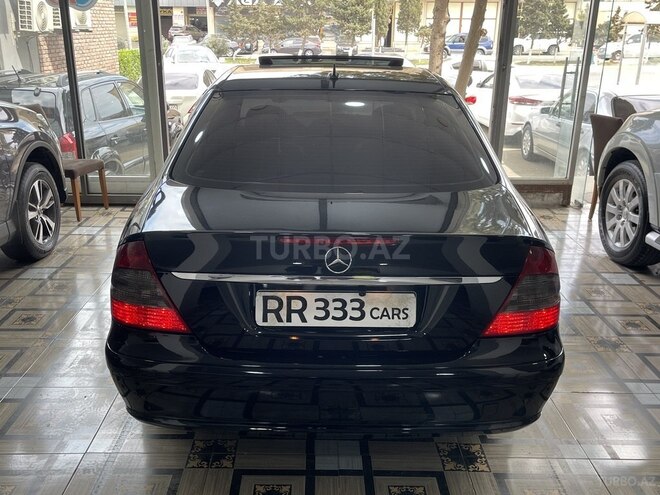 Mercedes E 220 d-6