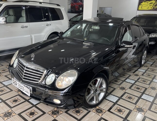 Mercedes E 220 d-4