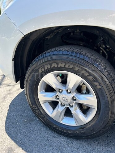 Toyota Land Cruiser Prado 2012, 190,000 km - 2.7 l - Bakı
