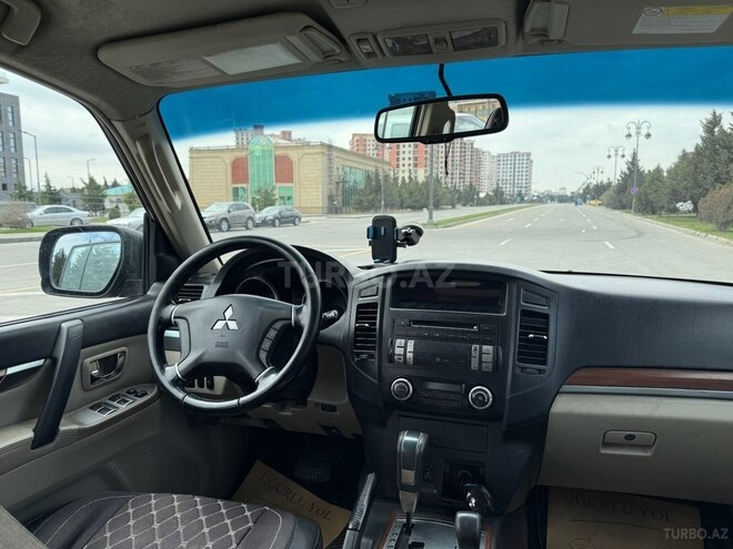 Mitsubishi Pajero 2007, 319,000 km - 3.0 л - Bakı