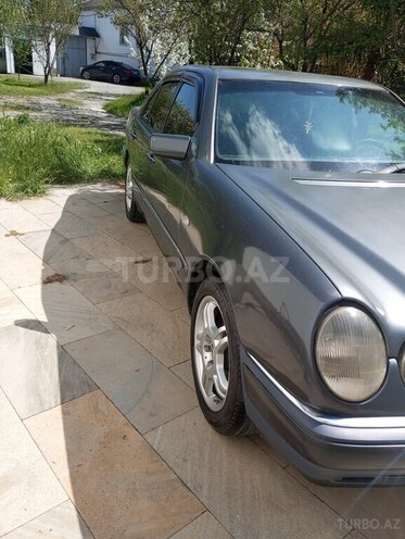 Mercedes E 280 1997, 250,000 km - 2.8 l - Bakı