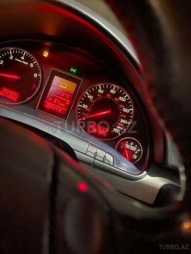 Audi A4 2002, 252,000 km - 1.8 l - Bakı