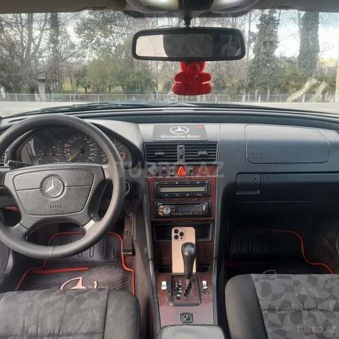 Mercedes C 200 2000, 400,000 km - 2.0 l - Göyçay