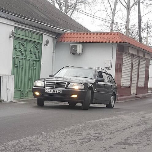 Mercedes C 200 2000, 400,000 km - 2.0 l - Göyçay