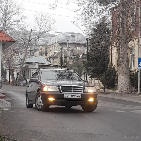 Mercedes C 200 2000, 400,000 km - 2.0 l - Göyçay