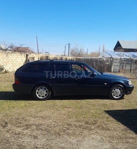 Mercedes C 200 2000, 400,000 km - 2.0 l - Göyçay