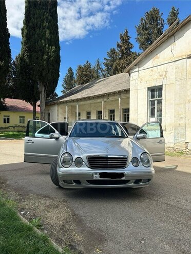 Mercedes E 320 2000, 280,000 km - 3.2 l - Tovuz